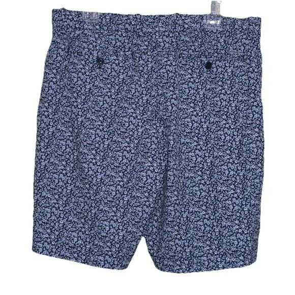 RLX Ralph Lauren Golf Classic Shorts Mens 34 Blue Floral Print Preppy Casual - Picture 2 of 3